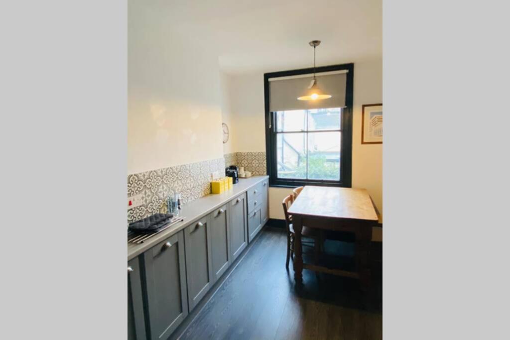 Beautiful First Floor Apartment In St Leonards Exterior photo